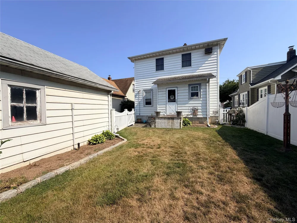 2851 Wilson Avenue Bellmore, NY 11710