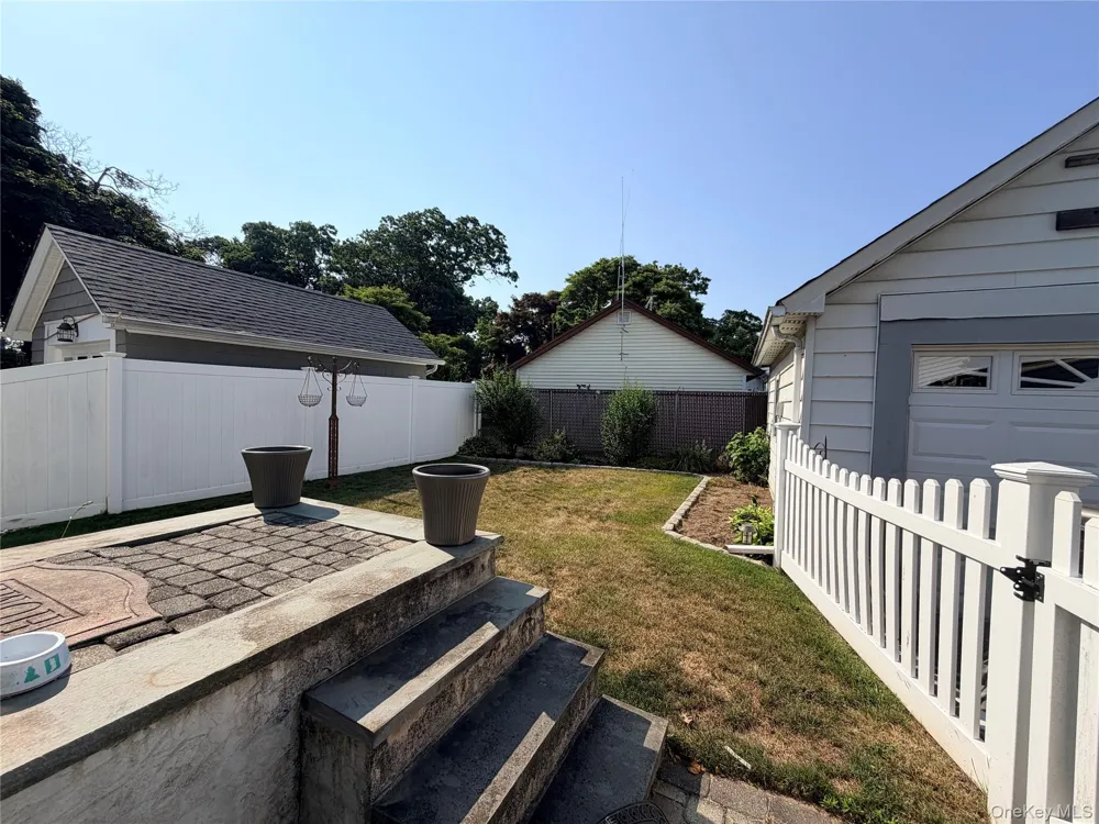 2851 Wilson Avenue Bellmore, NY 11710