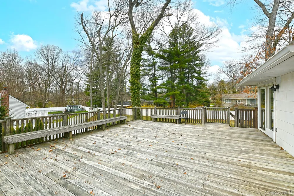 5 Shadywood Court Huntington, NY 11743