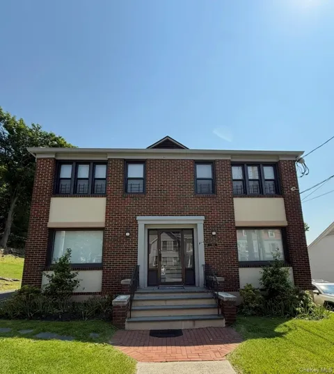 504 Ashford Avenue #2W