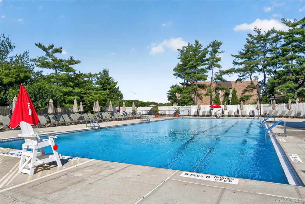 20550 Brian Crescent #1076 Bayside, NY 11360