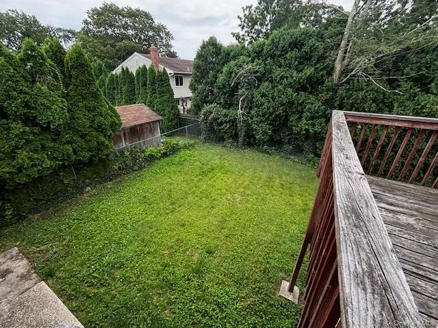 305 10th Avenue East Northport, NY 11731