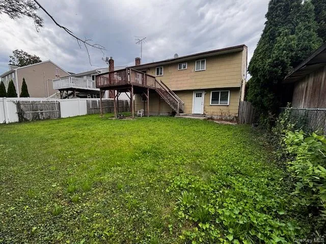 305 10th Avenue East Northport, NY 11731