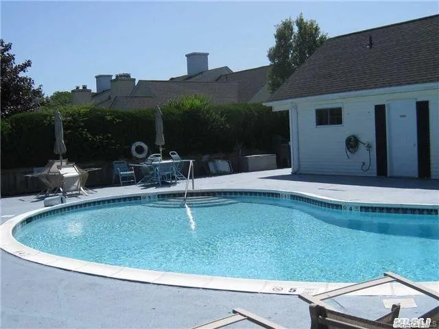 2555 Youngs Avenue #3C Southold, NY 11971