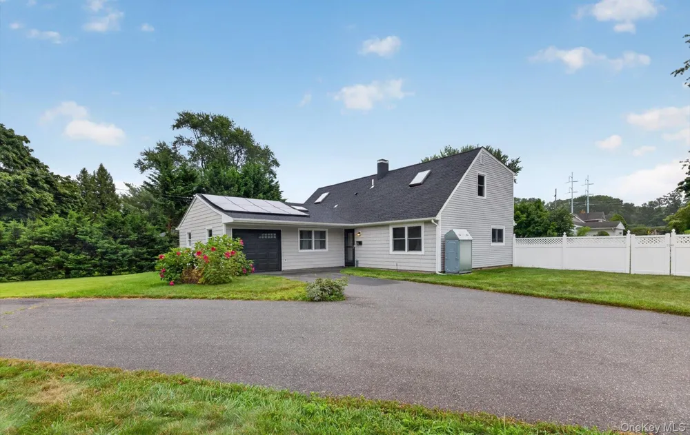 178 Montrose Drive Port Jefferson Station, NY 11776