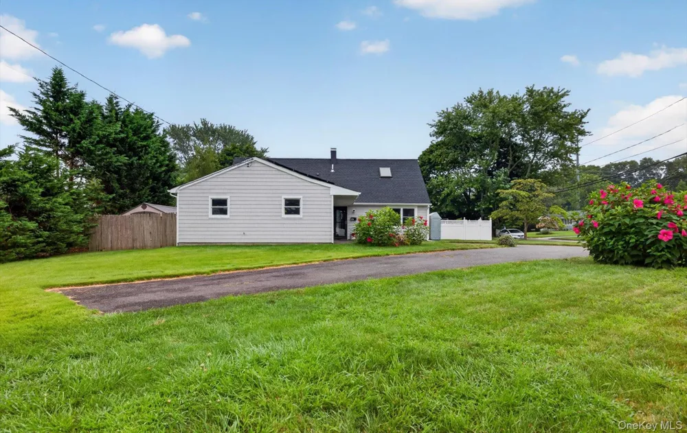 178 Montrose Drive Port Jefferson Station, NY 11776