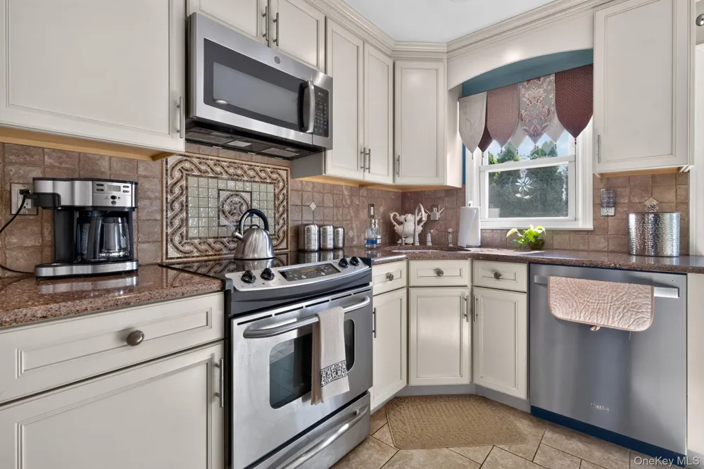 70 S 5th Street Bethpage, NY 11714