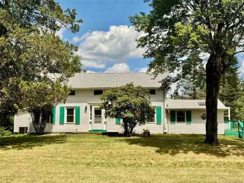 64 Homestead Lane