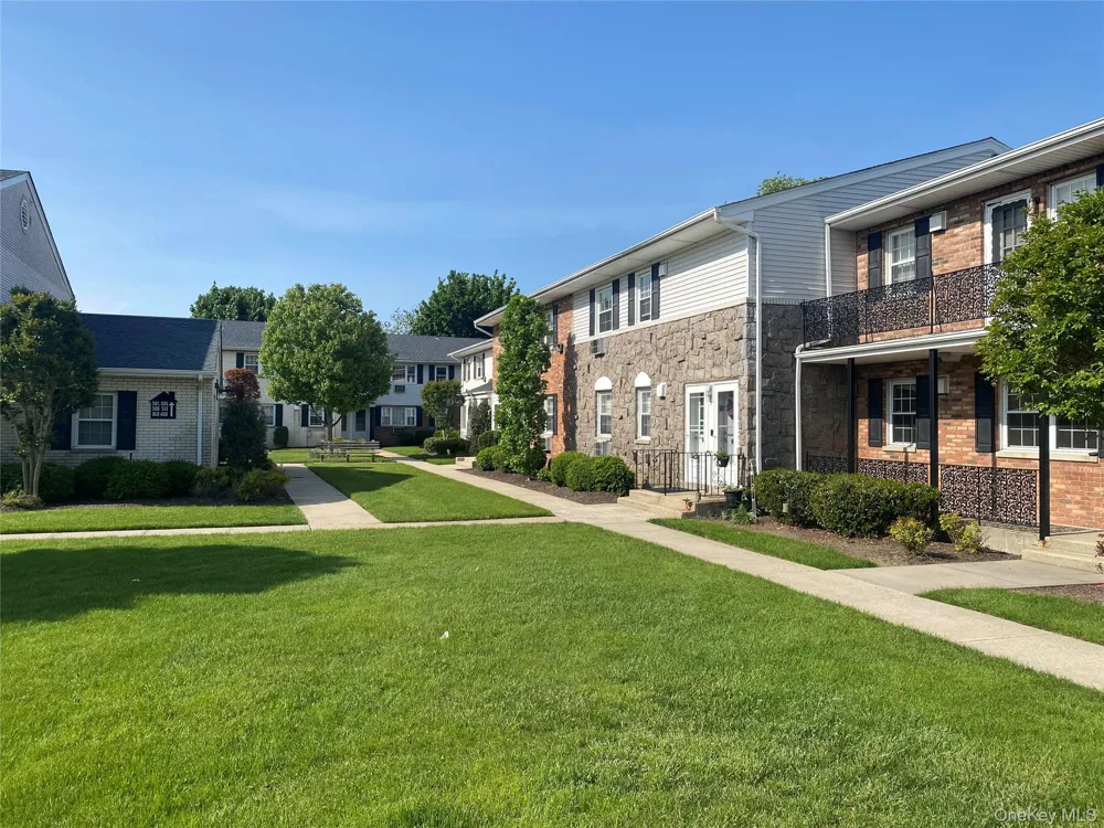 520 Kensington Lane Bethpage, NY 11714