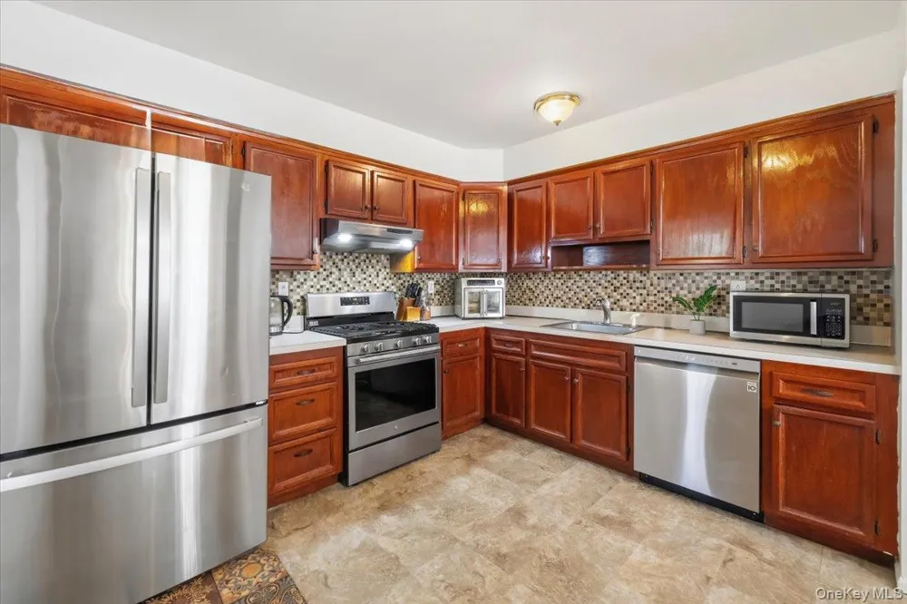 67 Hillside Avenue Haverstraw, NY 10927