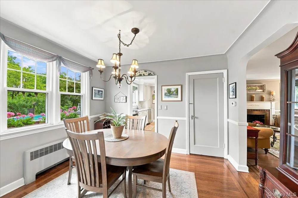 332 Kelly Street Hawthorne, NY 10532