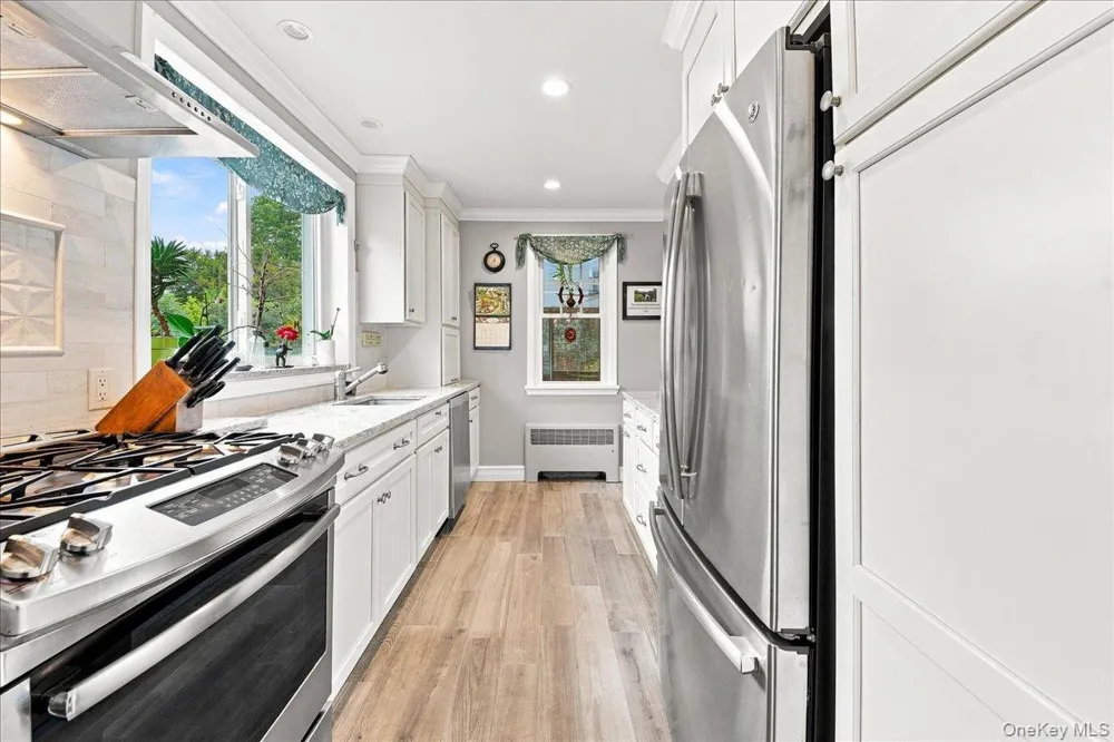 332 Kelly Street Hawthorne, NY 10532