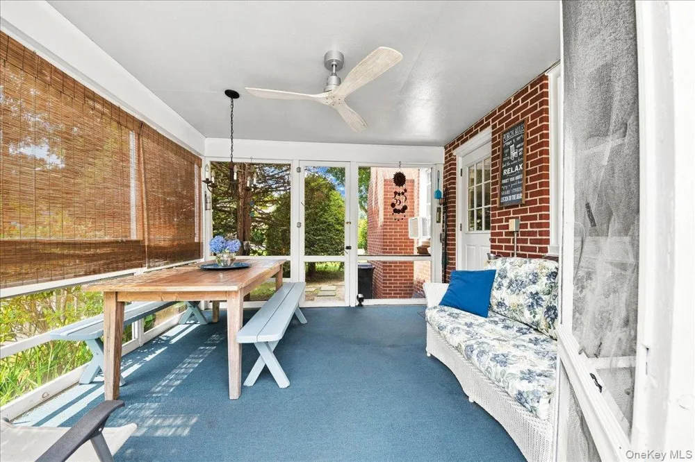 332 Kelly Street Hawthorne, NY 10532
