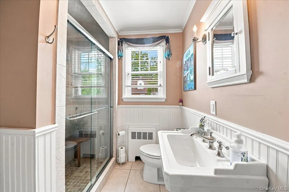 332 Kelly Street Hawthorne, NY 10532