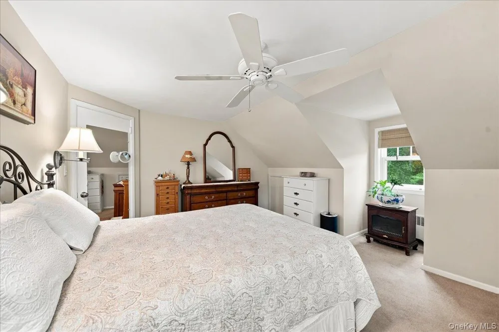 332 Kelly Street Hawthorne, NY 10532