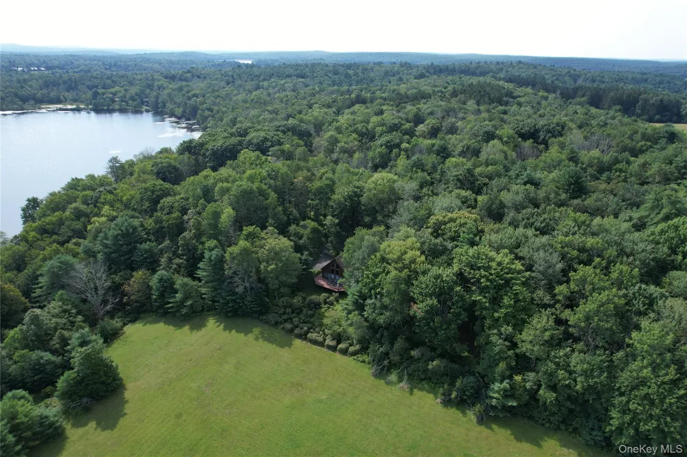 74 Oxford Drive White Lake, NY 12786