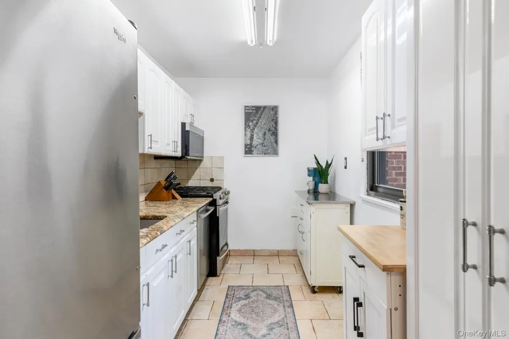 58 09 246th Crescent #upper unit Douglaston, NY 11362