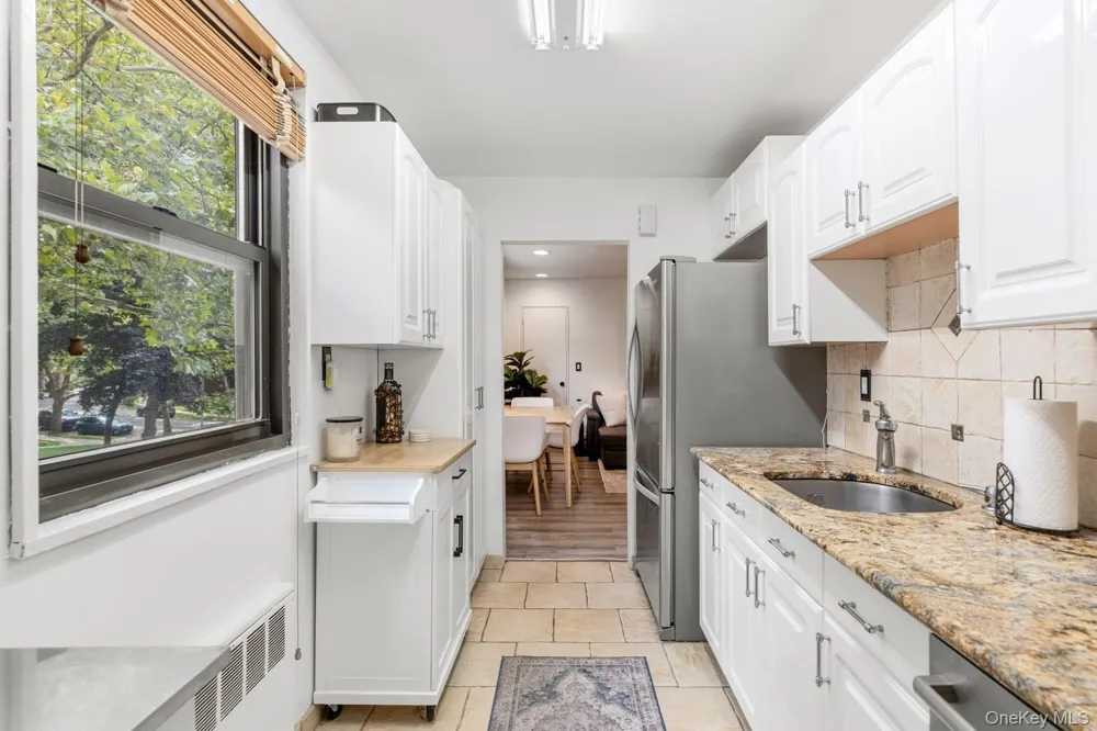 58 09 246th Crescent #upper unit Douglaston, NY 11362
