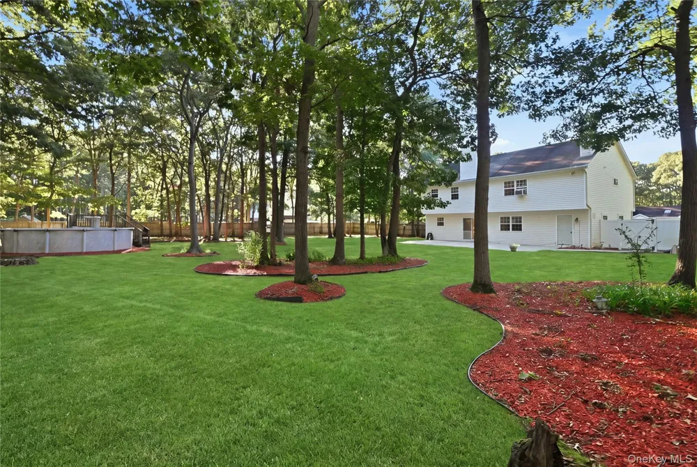 3 Mulligan Drive Medford, NY 11763