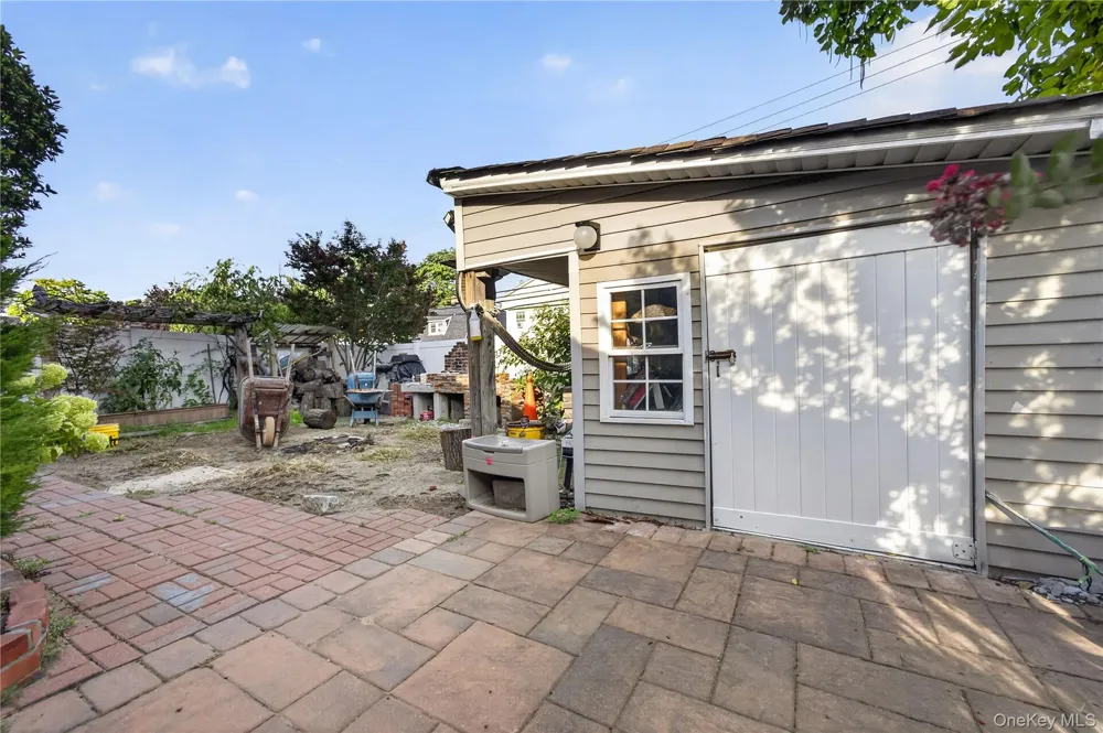 139 Smith Street Amityville, NY 11701