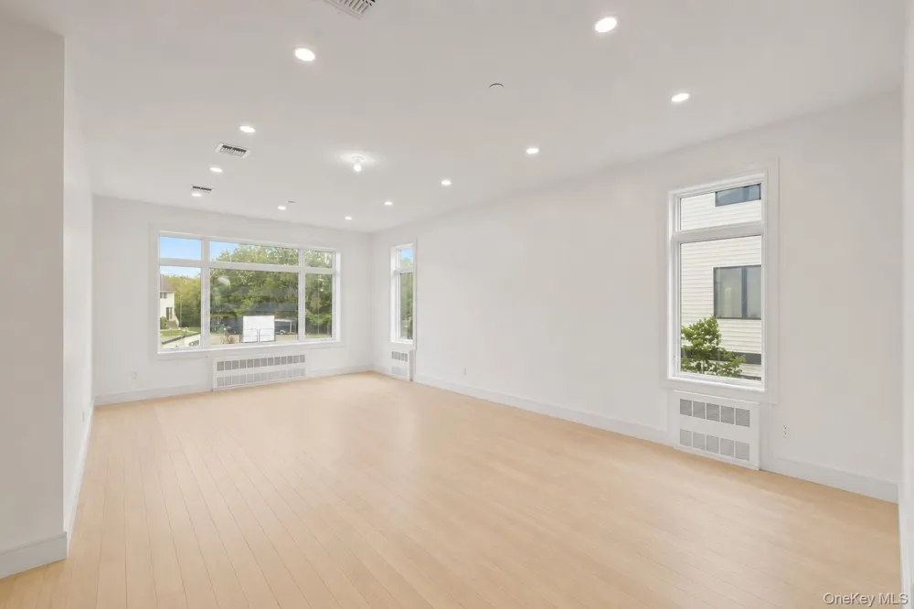 15 Warren Court #212 Monsey, NY 10952