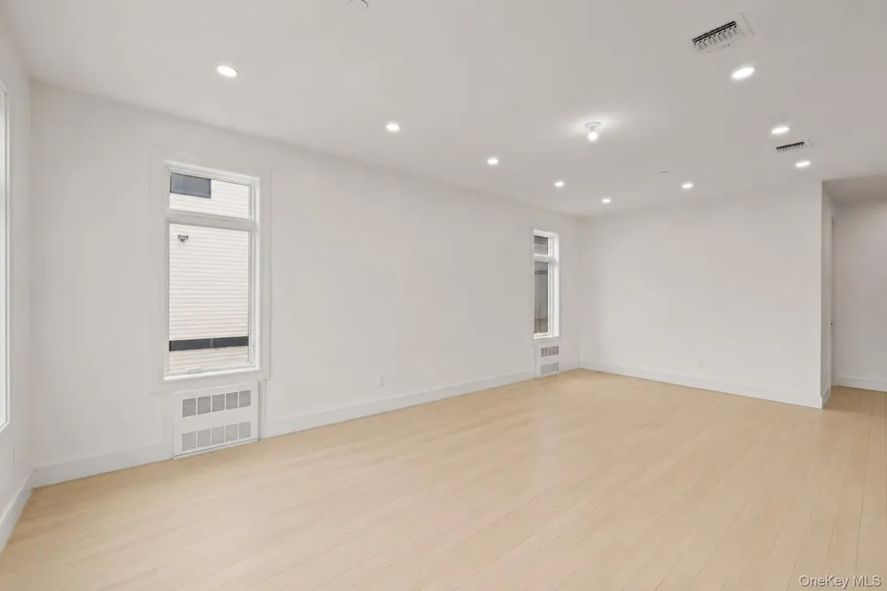 15 Warren Court #212 Monsey, NY 10952