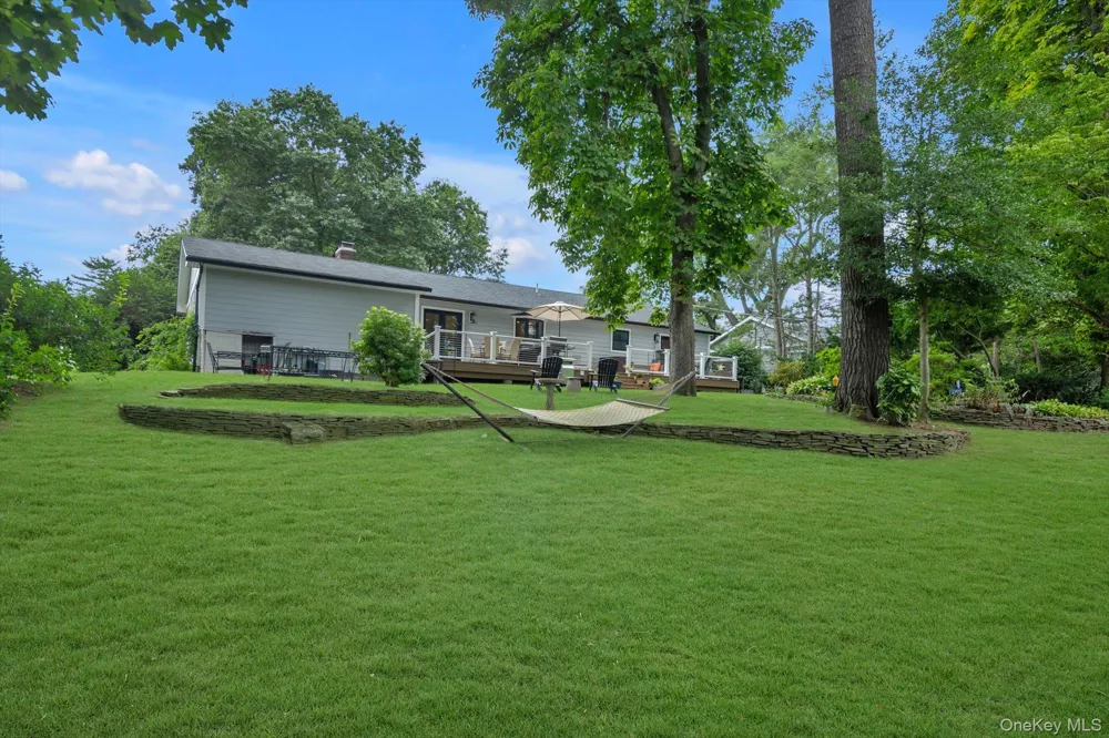 28 Reynolds Road Glen Cove, NY 11542
