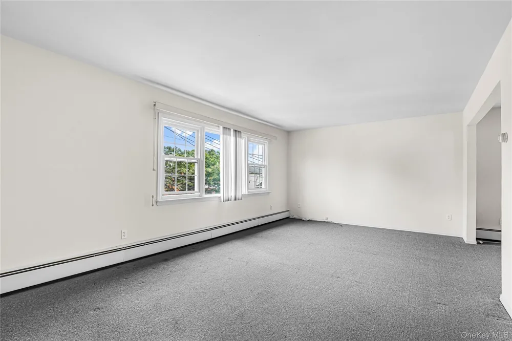 13719 257th Street Rosedale, NY 11422