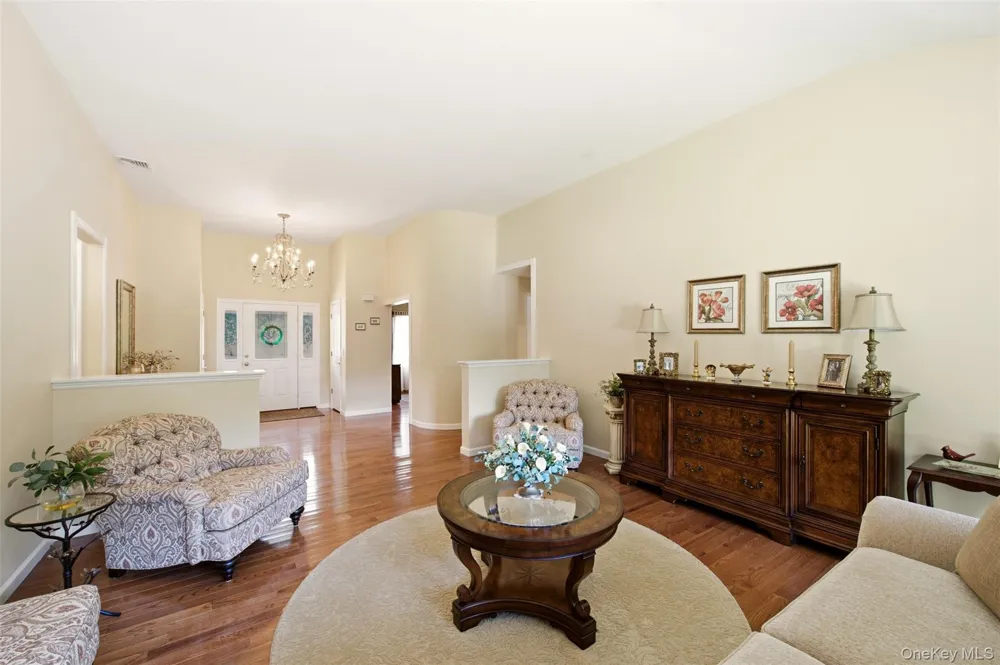 15 Brandywine Drive East Setauket, NY 11733