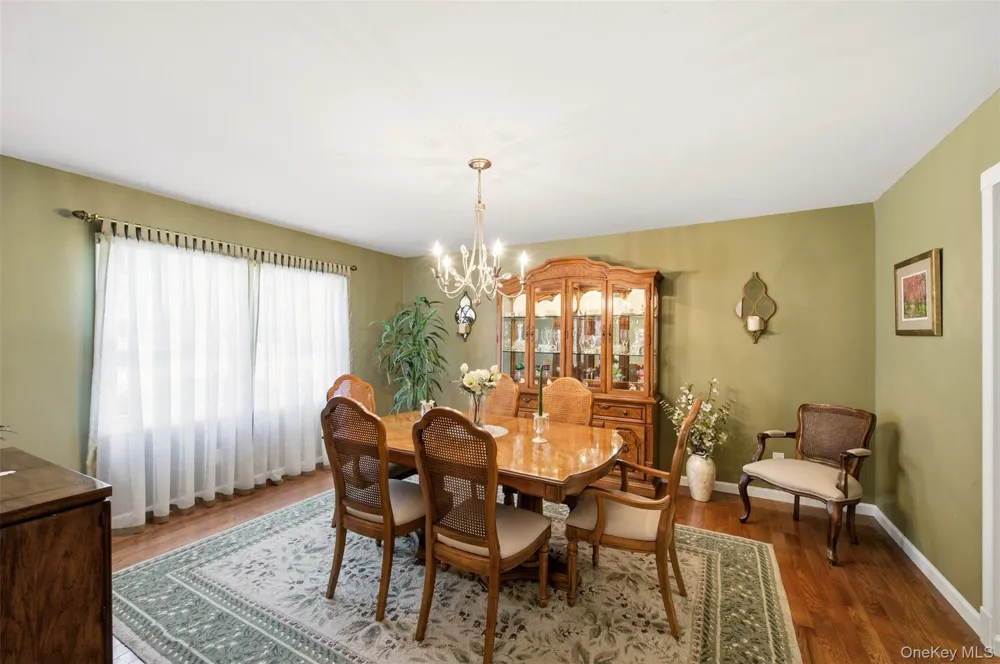 15 Brandywine Drive East Setauket, NY 11733