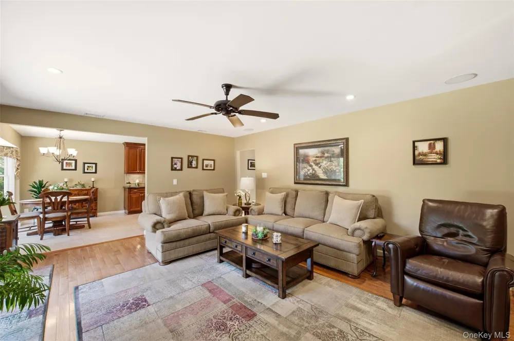 15 Brandywine Drive East Setauket, NY 11733