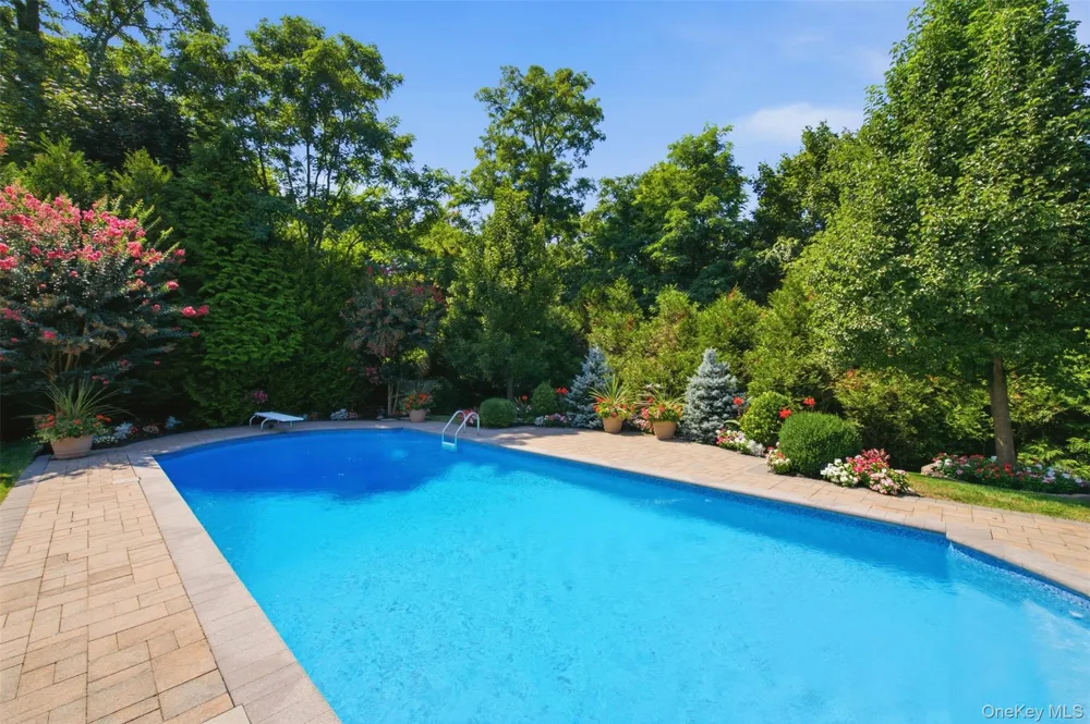 15 Brandywine Drive East Setauket, NY 11733