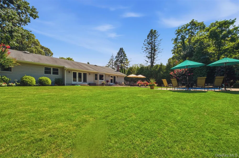 15 Brandywine Drive East Setauket, NY 11733