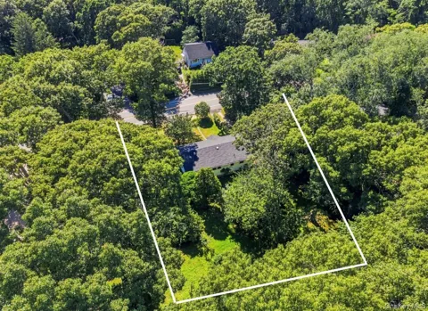 153 Huntington Crossway