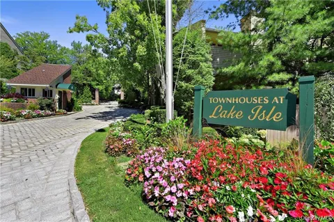 40 Waterside Close