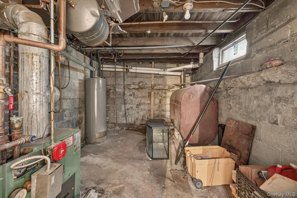 101 W 11th Street Huntington Station, NY 11746