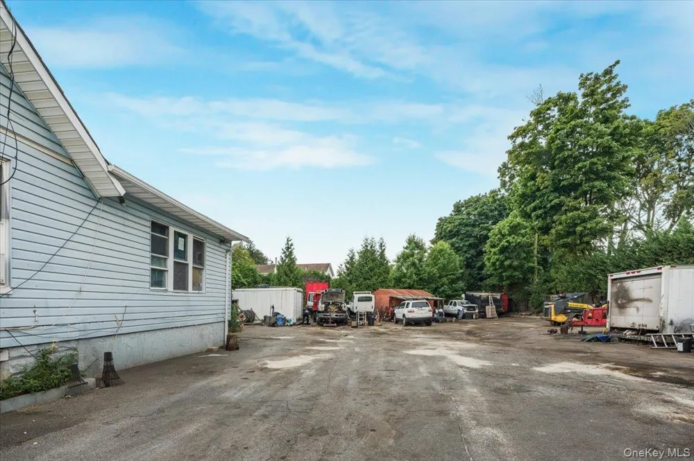101 W 11th Street Huntington Station, NY 11746