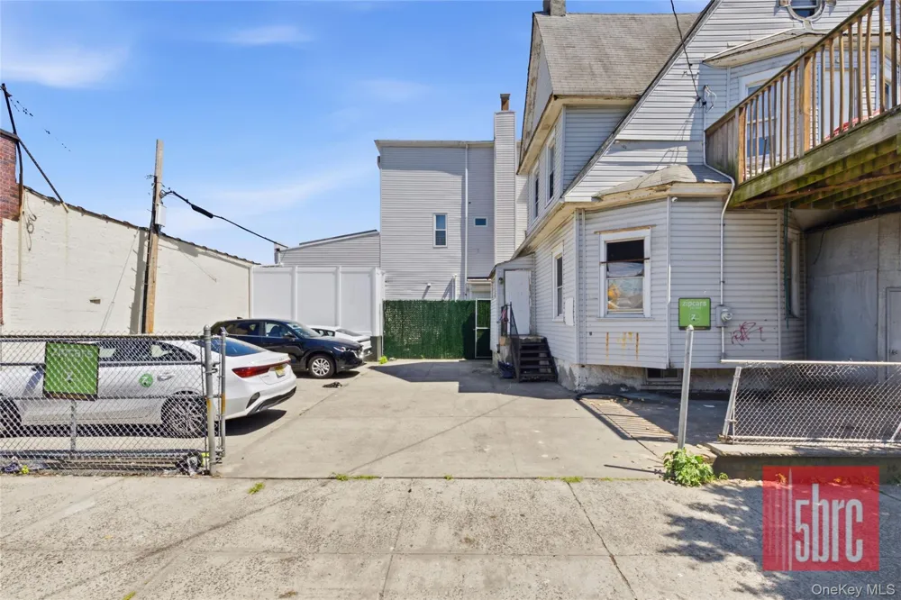 1201 37th Street Brooklyn, NY 11218
