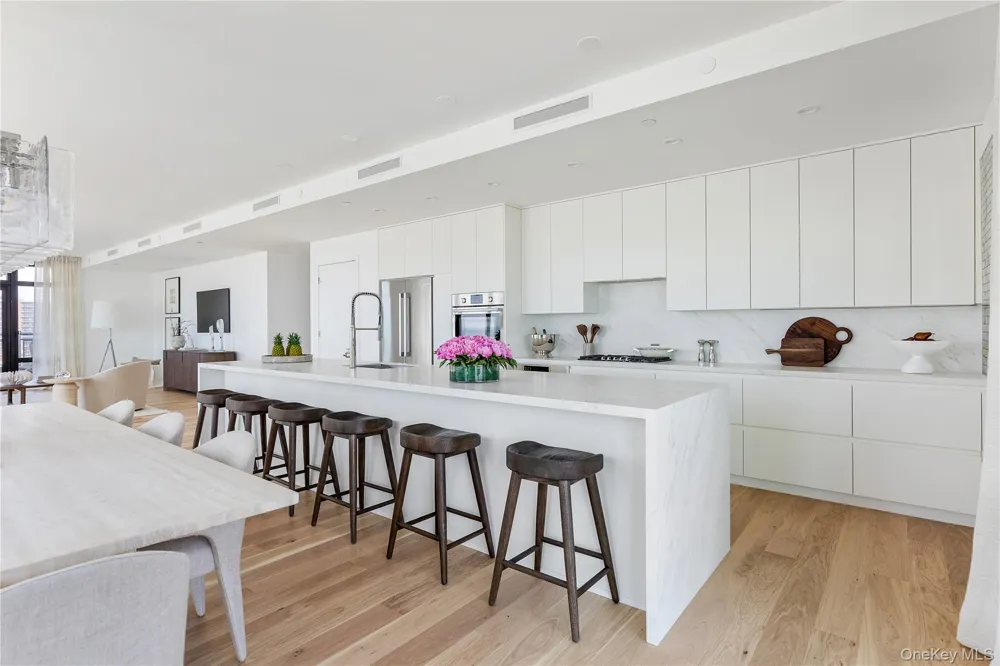 100 Boardwalk #402 A Long Beach, NY 11561