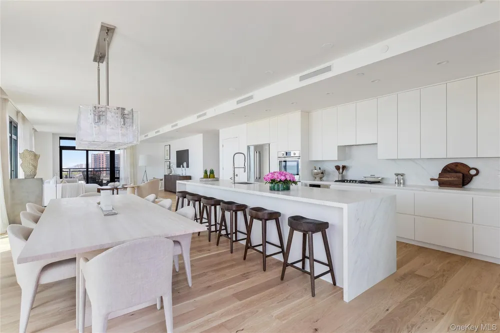 100 Boardwalk #402 A Long Beach, NY 11561