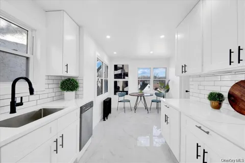 20 Mersereau Avenue