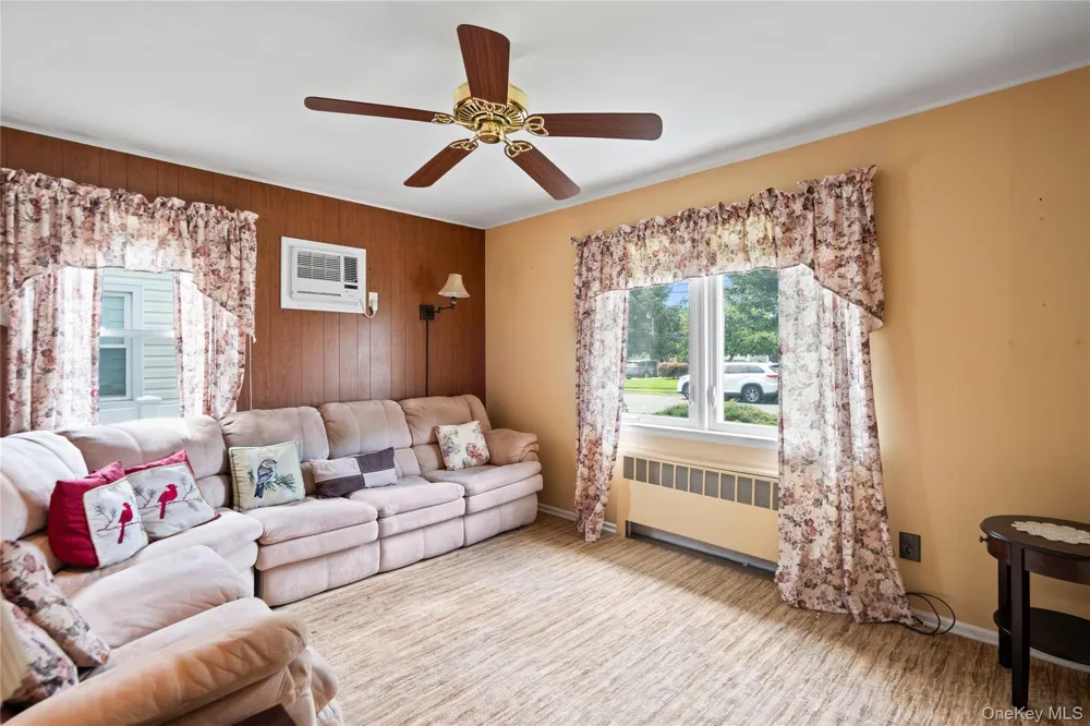 110 Barwick Boulevard Mineola, NY 11501