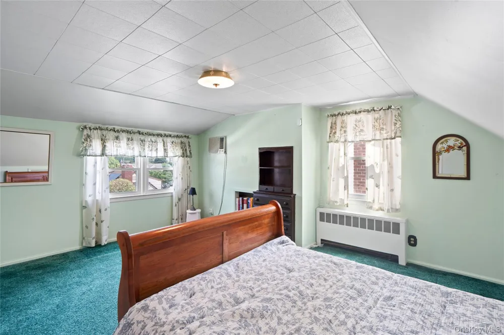 110 Barwick Boulevard Mineola, NY 11501