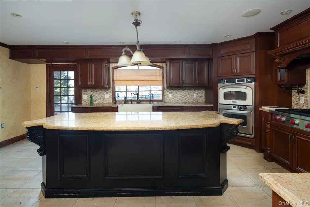 2829 Judith Drive Bellmore, NY 11710