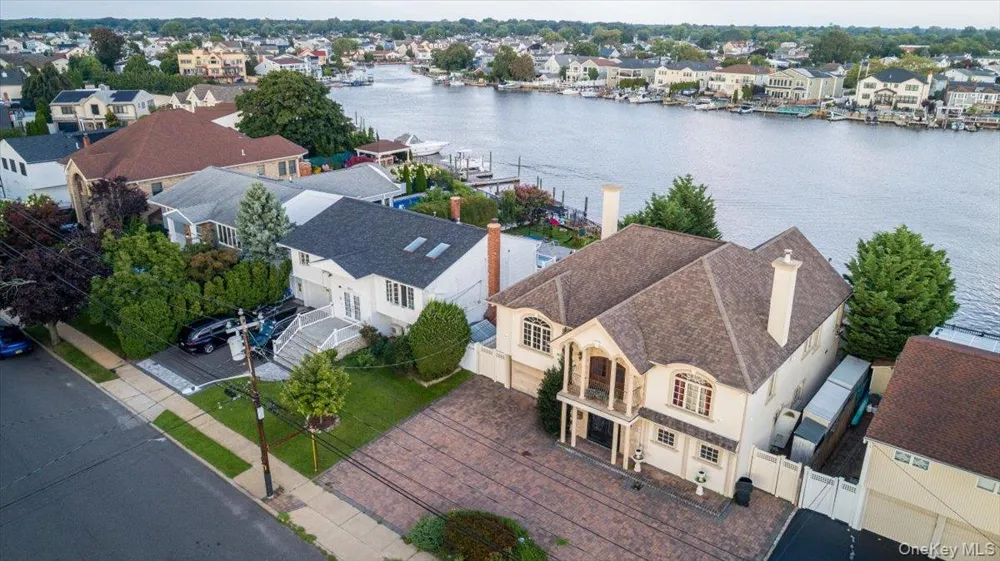 2829 Judith Drive Bellmore, NY 11710