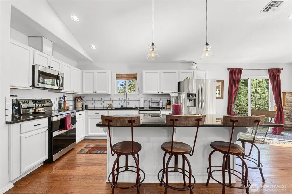 31297 Dodd Creek Lane E Davenport, WA 99122