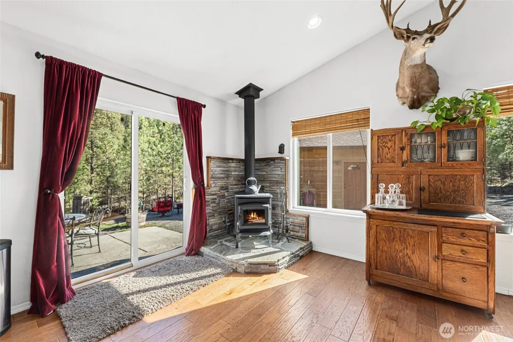 31297 Dodd Creek Lane E Davenport, WA 99122