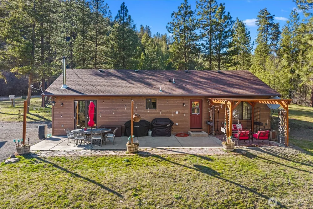 31297 Dodd Creek Lane E Davenport, WA 99122