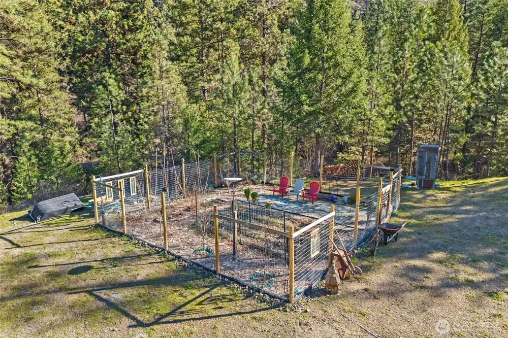 31297 Dodd Creek Lane E Davenport, WA 99122