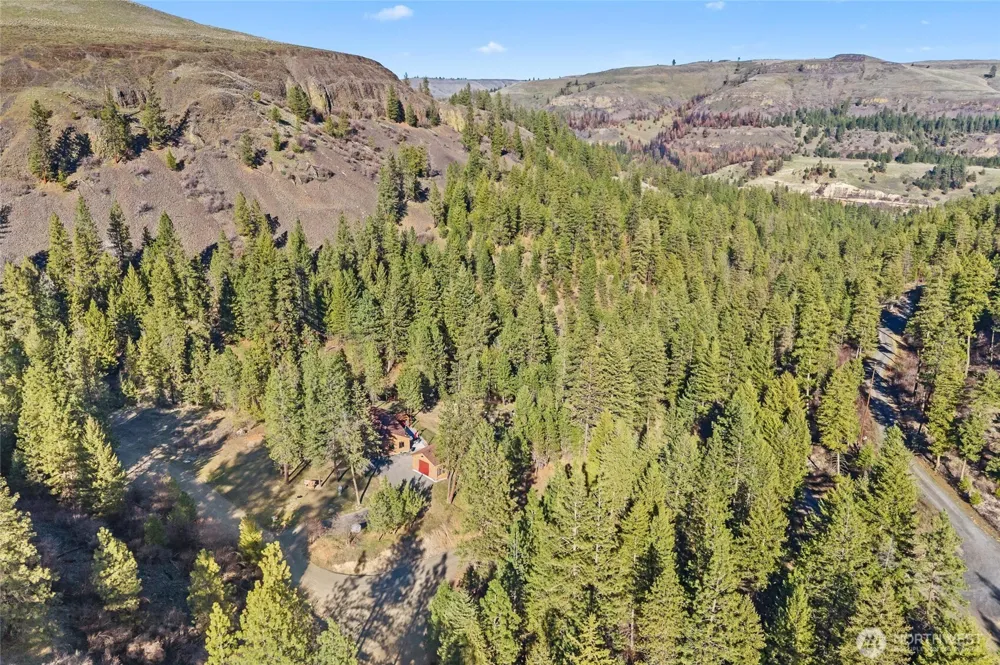 31297 Dodd Creek Lane E Davenport, WA 99122